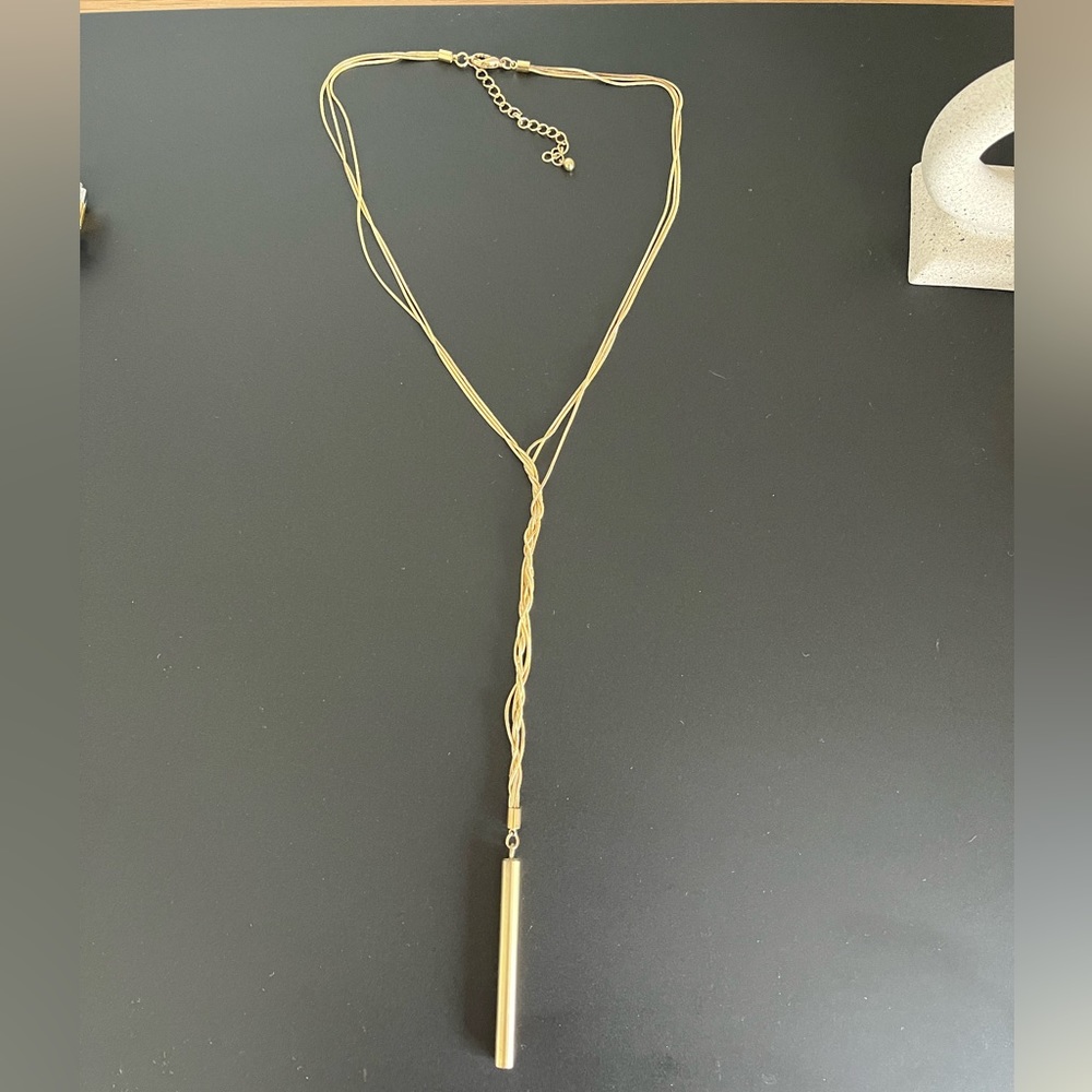 Gold chain necklace
